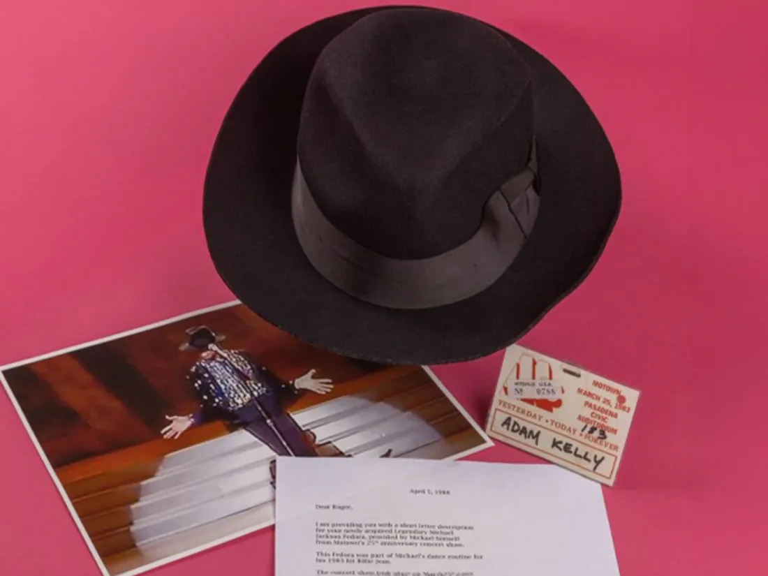 Un chapeau iconique de Mickael Jackson aux enchères en septembre à Paris