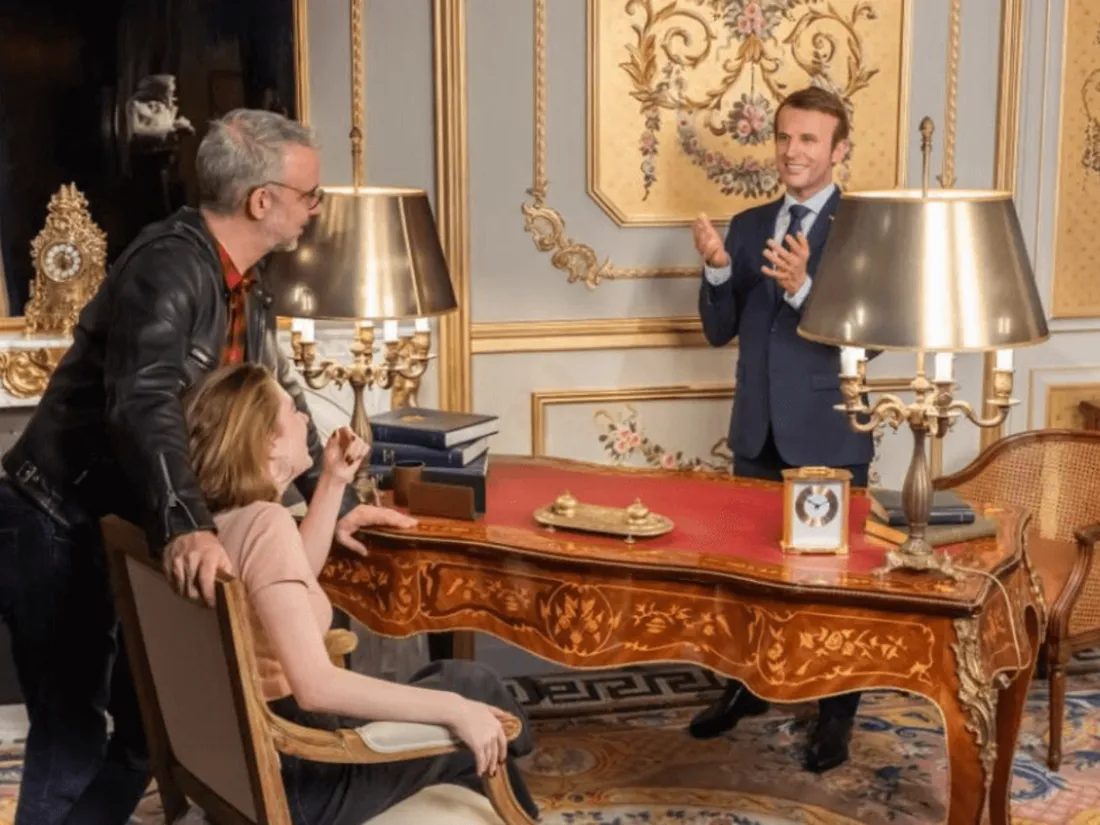 Statue Emmanuel Macron