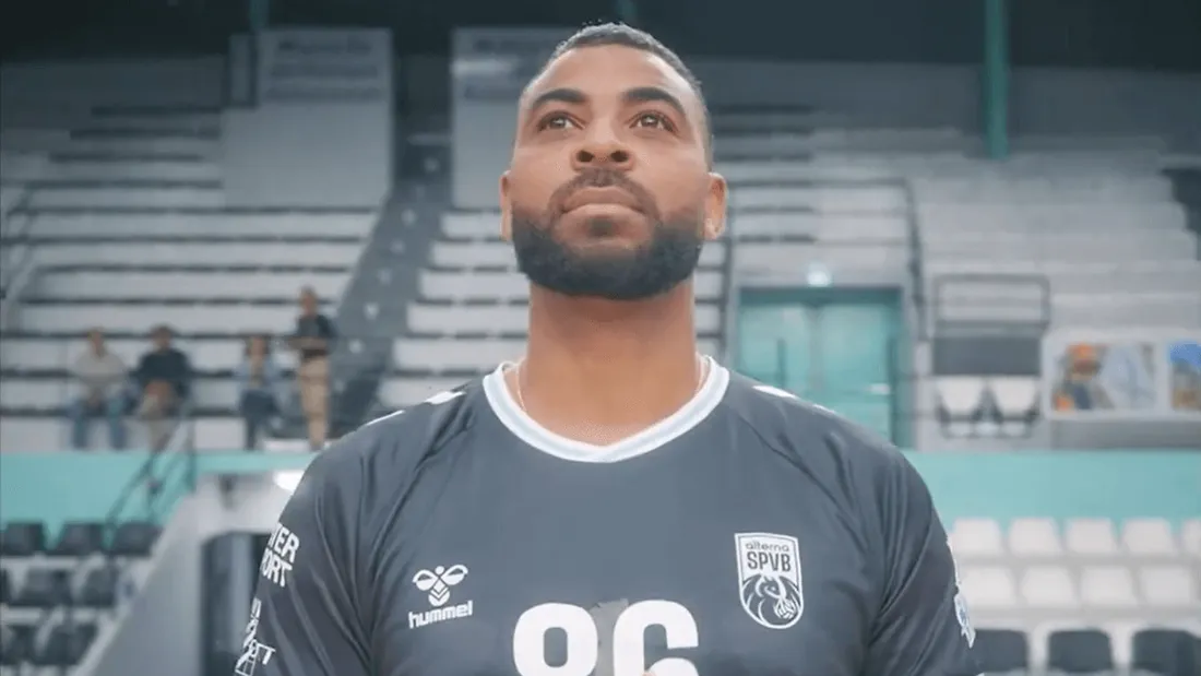 Earvin Ngapeth signe à Poitiers