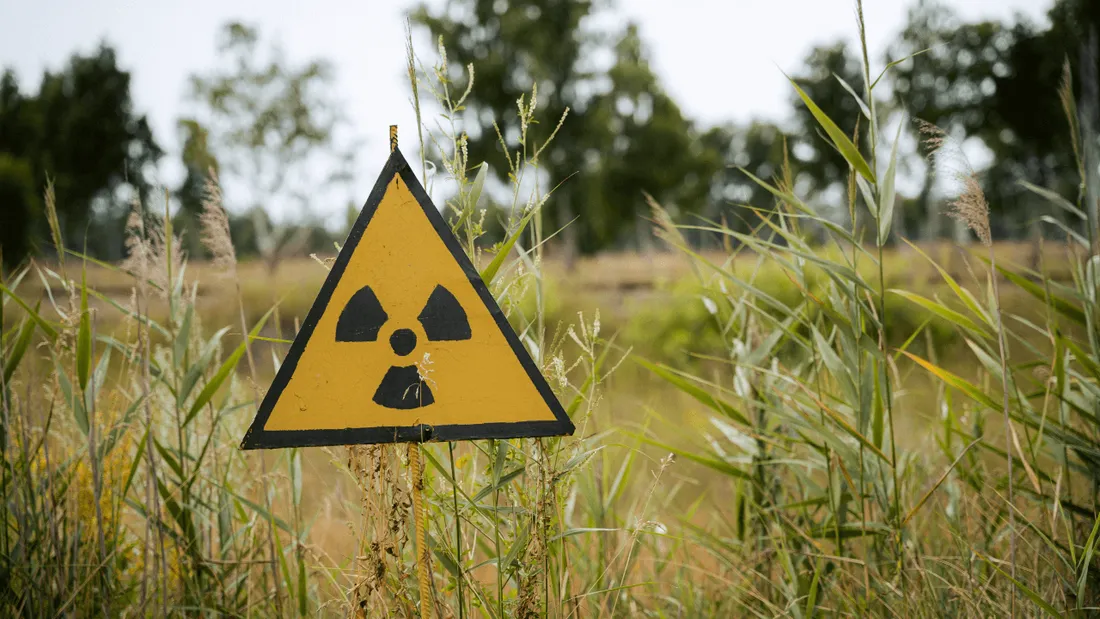 Ukraine : la plus grande centrale nucléaire d'Europe touchée par des frappes russes