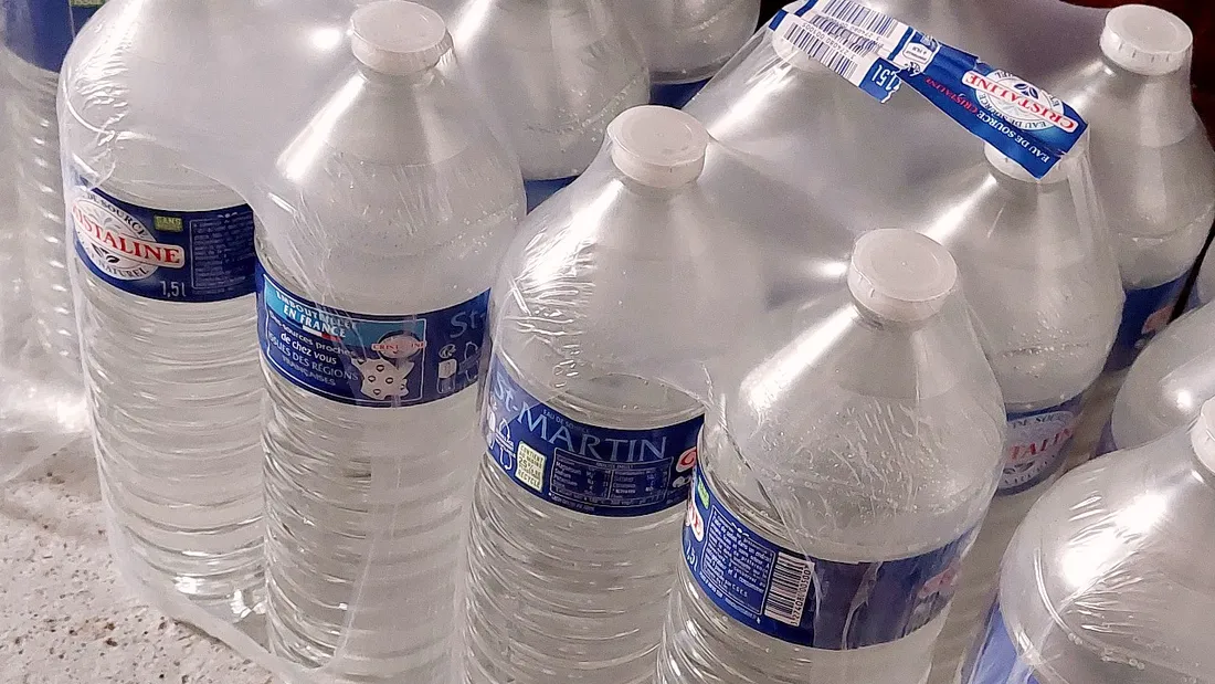 Mise à disposition d'eau en bouteille pour les habitants des 56 communes concernées