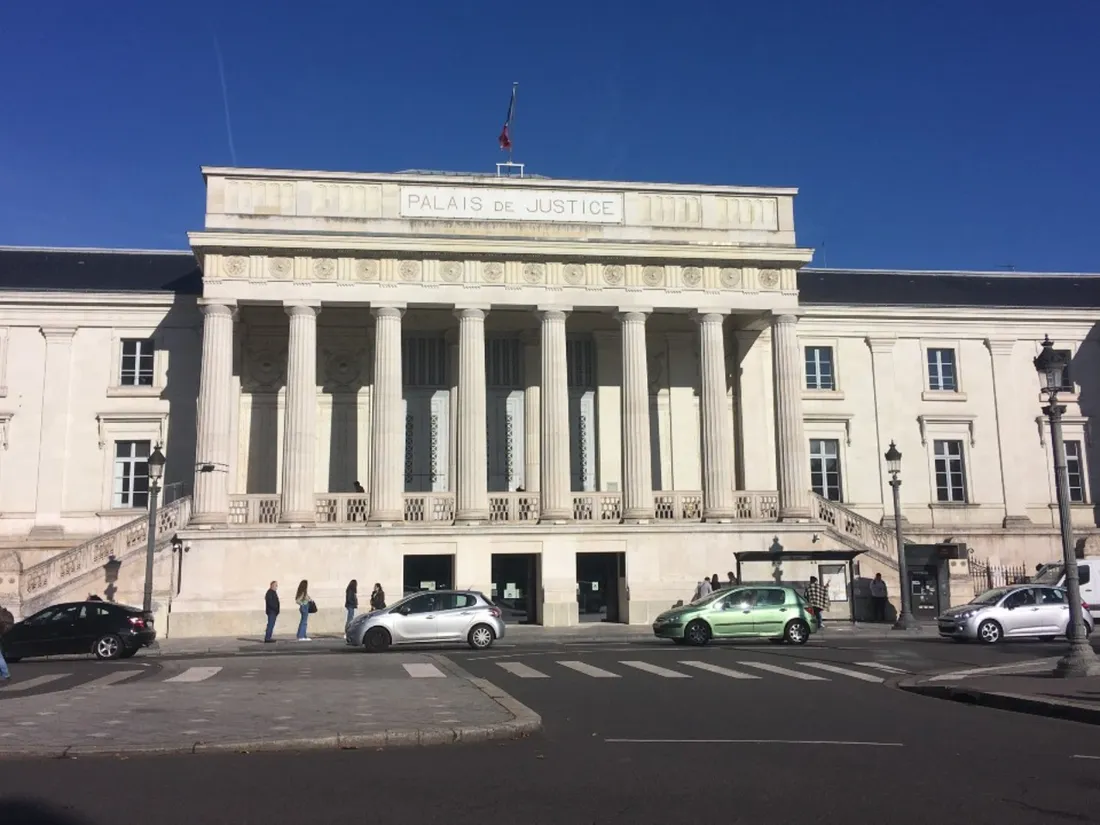 palais-justice-Tours