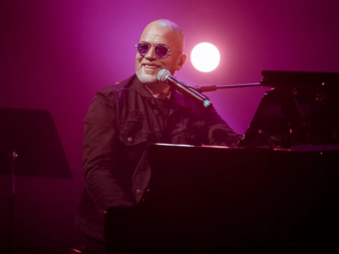 Pascal Obispo en interview dans le 16-20 