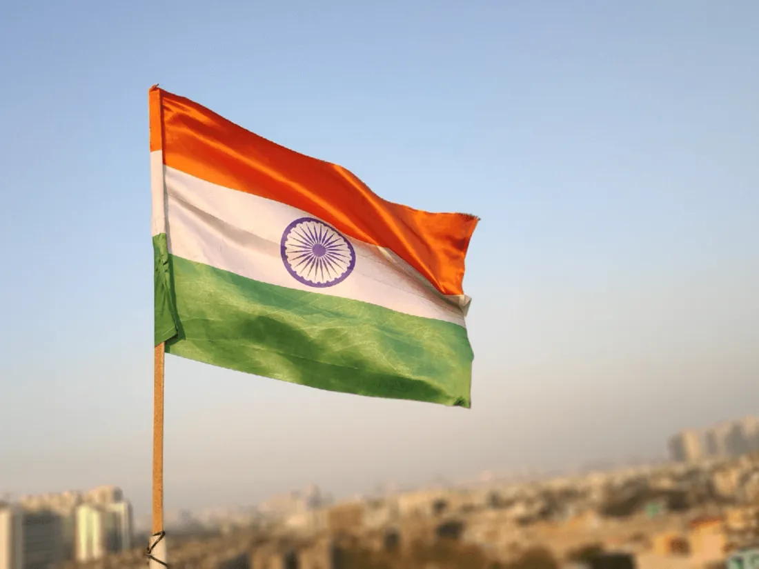 Inde : un pont s’est effondré faisant 132 morts 