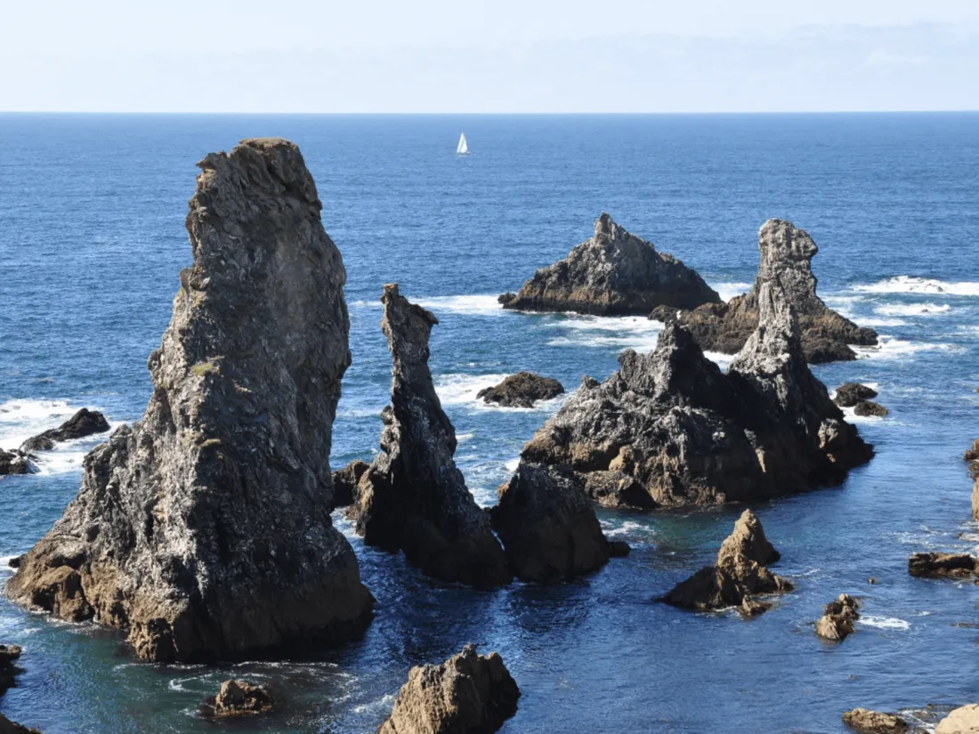 Belle-Île-en-Mer : une femme décède en tombant d'une falaise