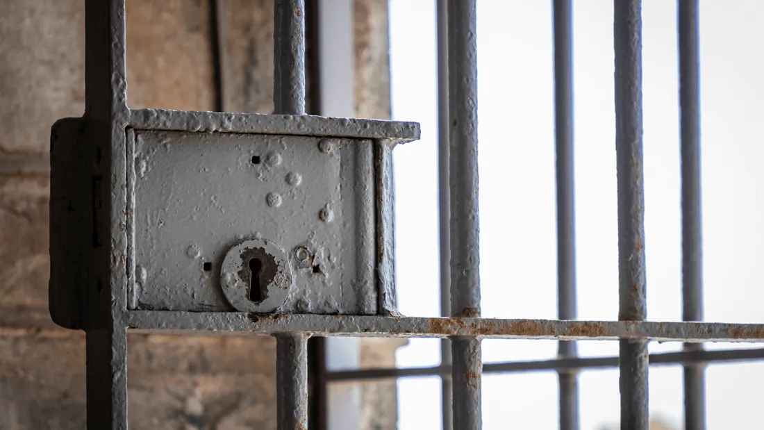 Un prisonnier tué par un codétenu à la prison de Châteaudun