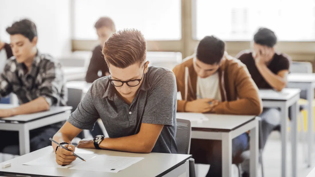 Bac : les épreuves de spécialité reportées à la mi-mai
