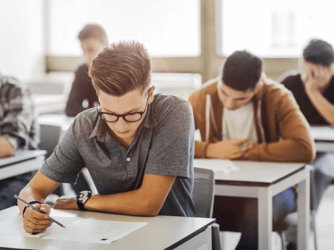 Bac : les épreuves de spécialité reportées à la mi-mai