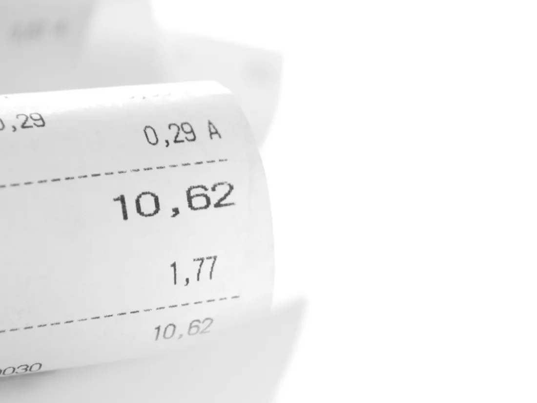 Pourquoi la fin du ticket de caisse papier est-elle (encore) repoussée ?