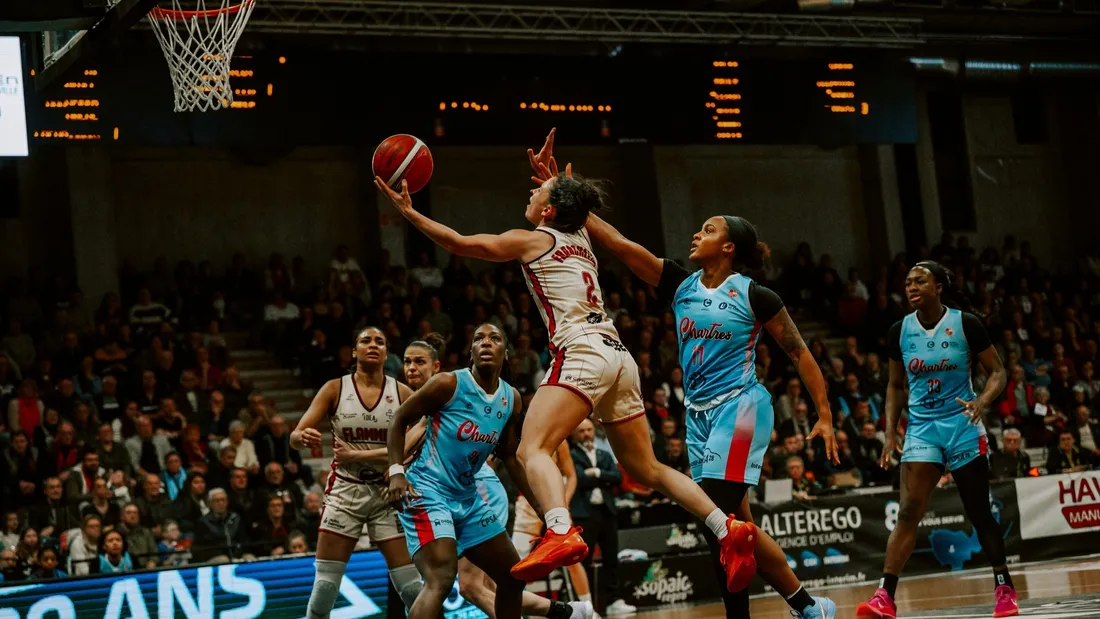 Facebook Flammes carolo basket