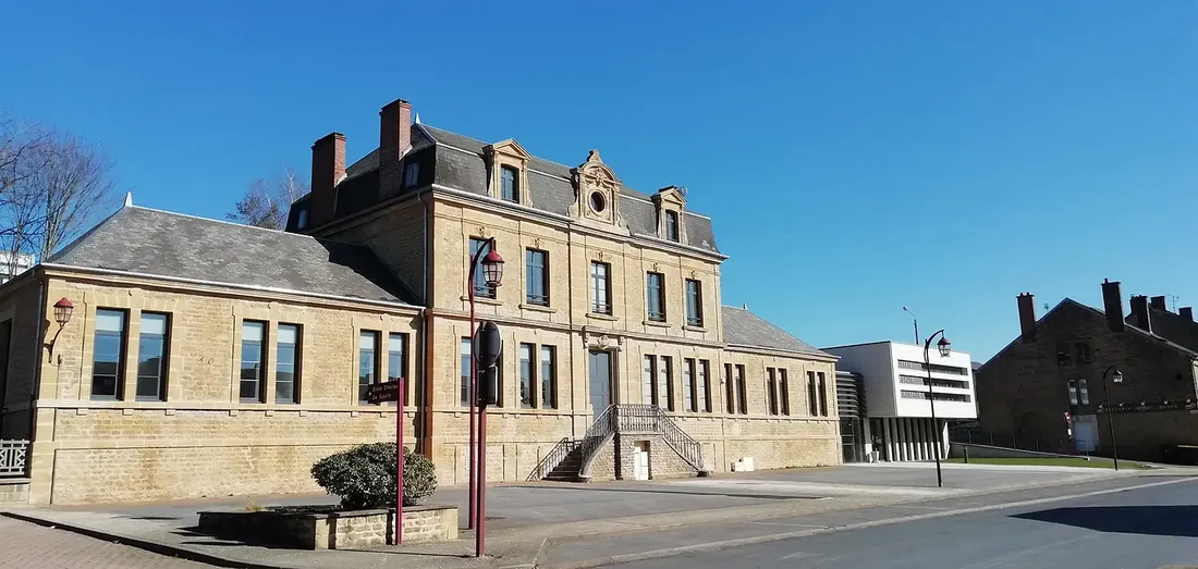 Mairie de Vivier-au-Court