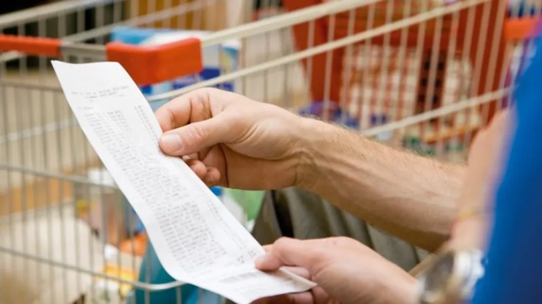 Ecologie : Carrefour et Système U arrêtent d'imprimer les tickets de caisse