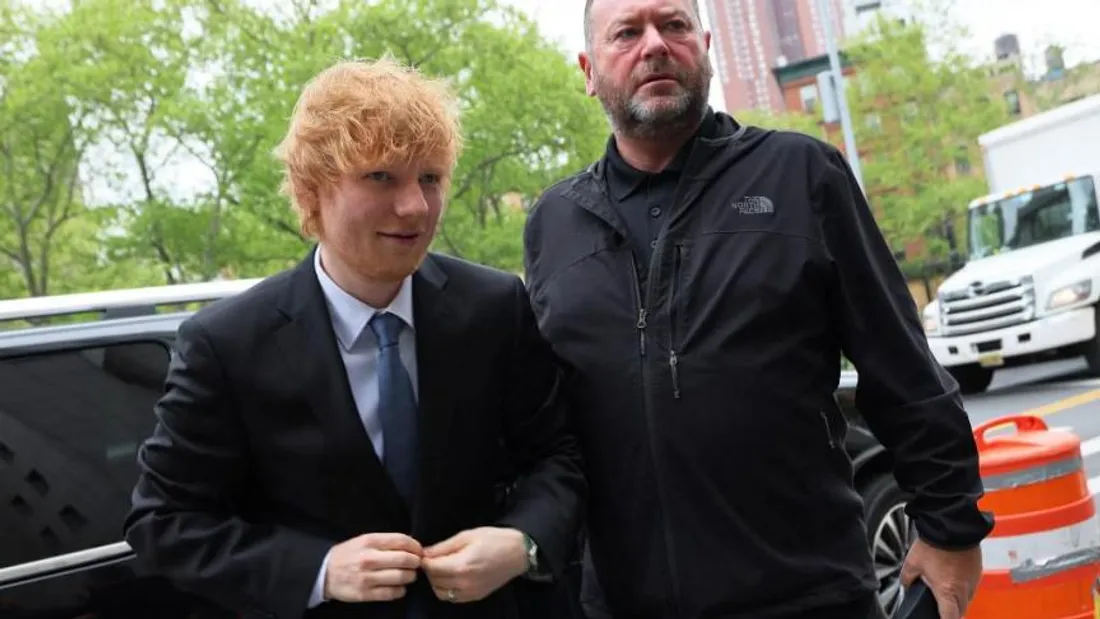 Ed Sheeran sort sa guitare a la barre lors de son propre procès !