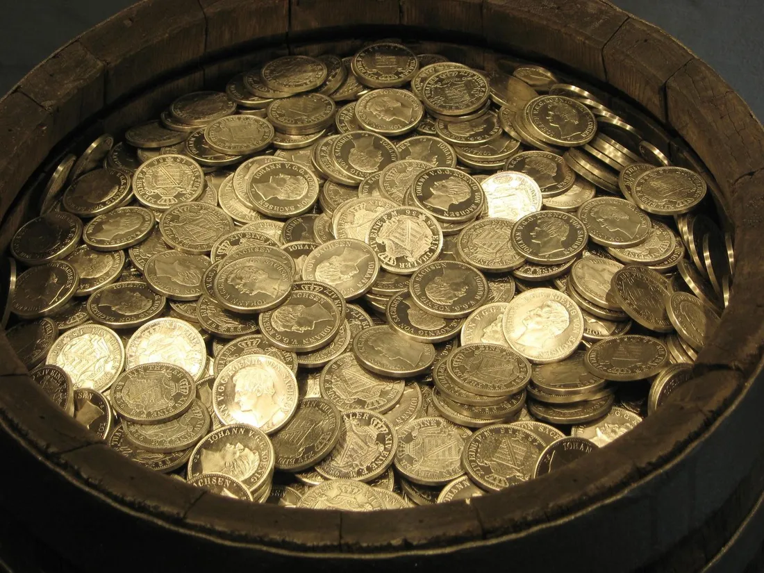 Incroyable découverte en Autriche : un plombier trouve un trésor caché de 2,3 millions d'euros