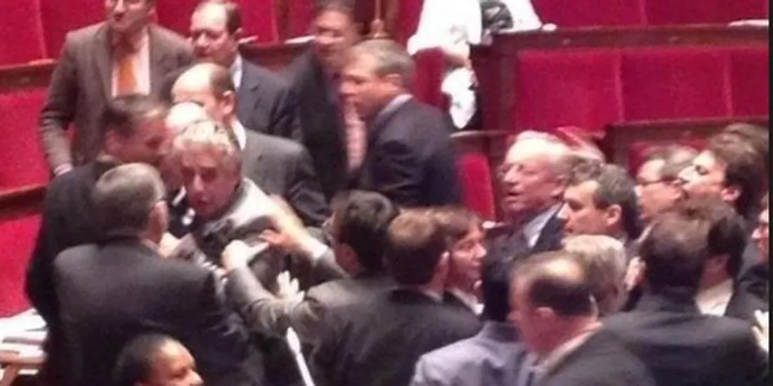 De l'insulte à la bagarre, dérapage à l'assemblée nationale : "Certains députés sont ivres"