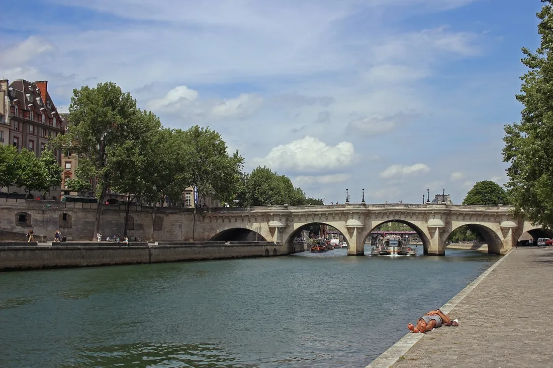 Un collectif sur les réseaux se mobilise pour faire caca dans la Seine le 23 juin ?