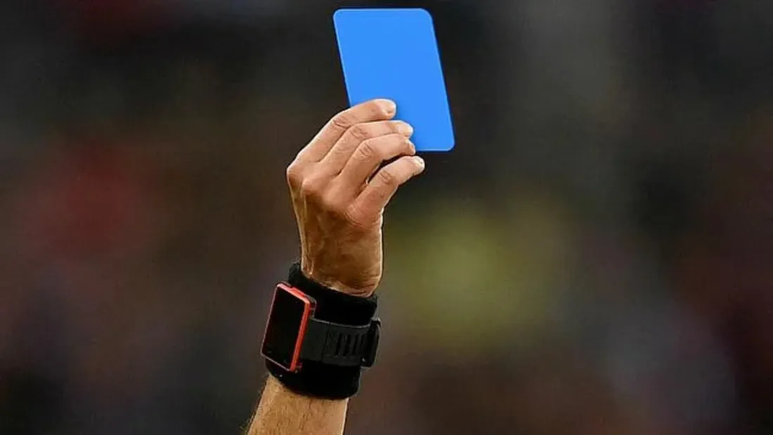 Le football s'apprête à accueillir le carton bleu !