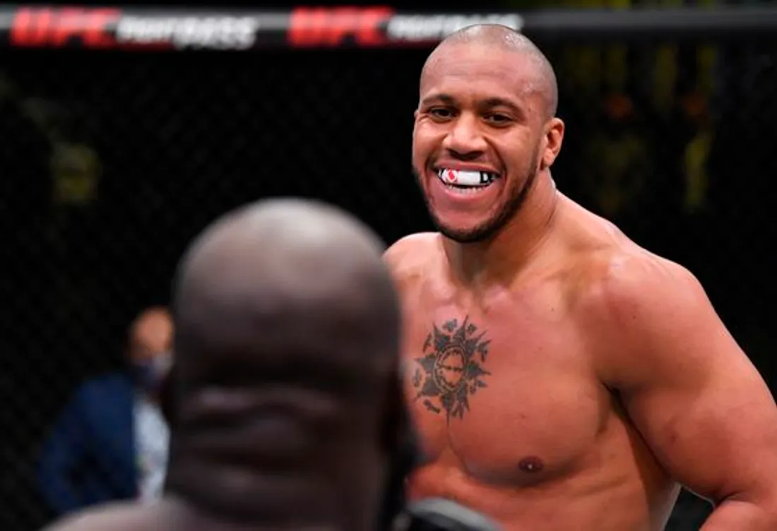 UFC : Khabib voit Cyril Gane s’imposer face à Ngannou