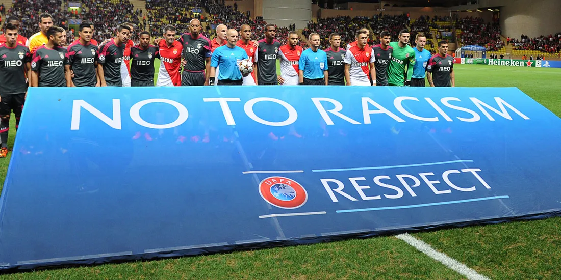 La FIFA envisage des sanctions sévères contre le racisme dans les stades