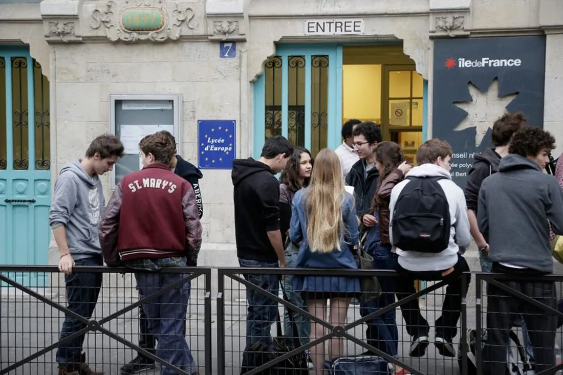 "Ça va finir en stage Netflix", les élèves de seconde en galère pour trouver leur stage !