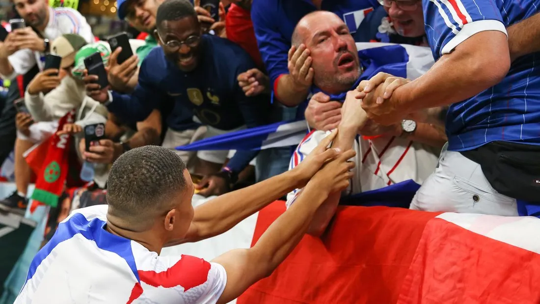 CDM 2022 : Kylian Mbappé a assommé un supporter lors de France/Maroc !