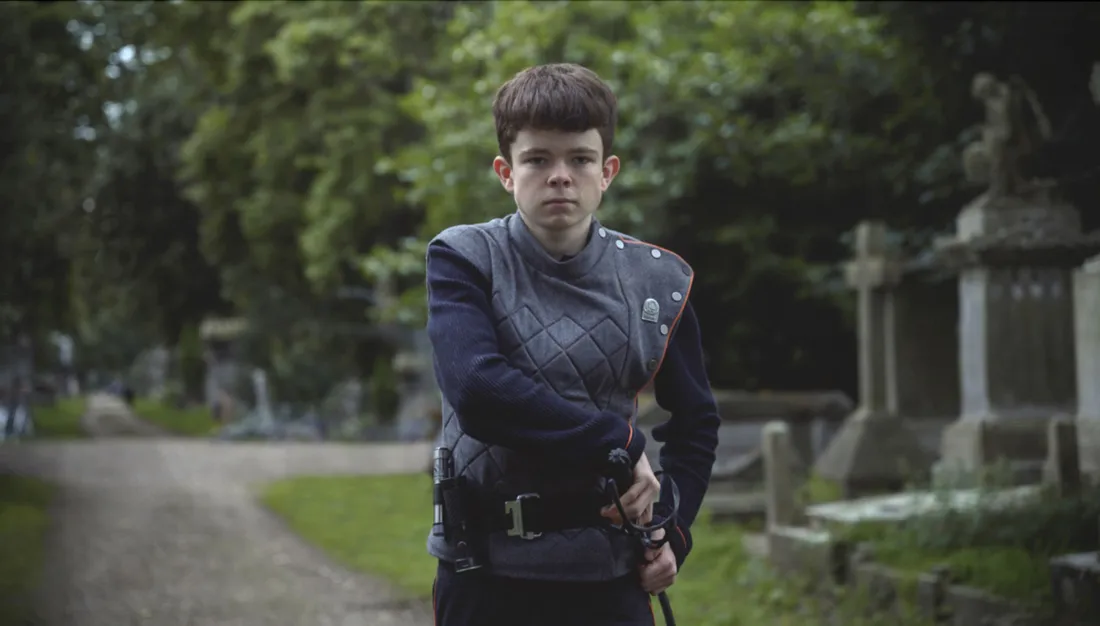 Le petit frère de Tom Holland, brille dans deux séries qui cartonne !