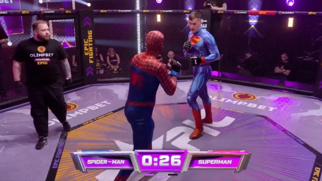 Un combat de MMA en Russie oppose Spiderman et Superman ! (VIDÉO)
