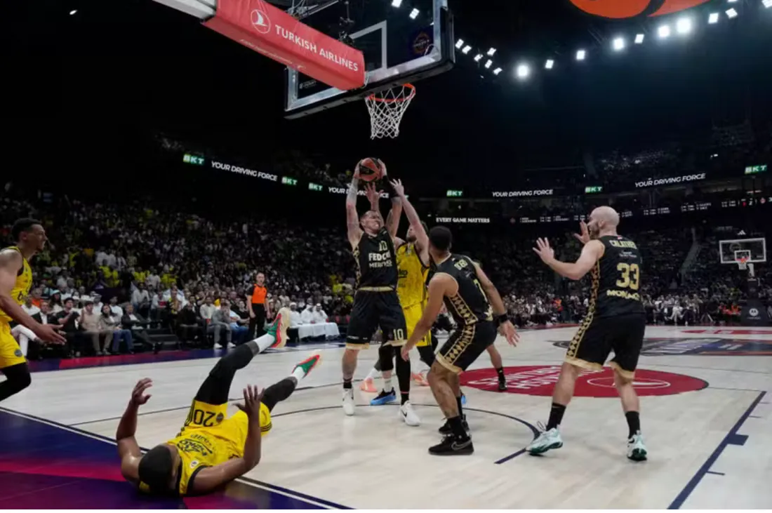 La finale de l’Euroligue de basket, entre Monaco et Fenerbahçe