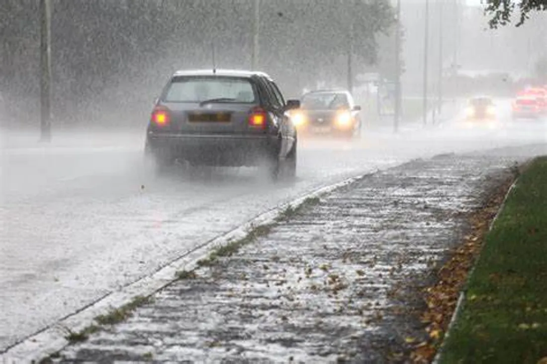 Vigilance jaune pluie et inondations : les Bouches-du-Rhône et le Gard concernés