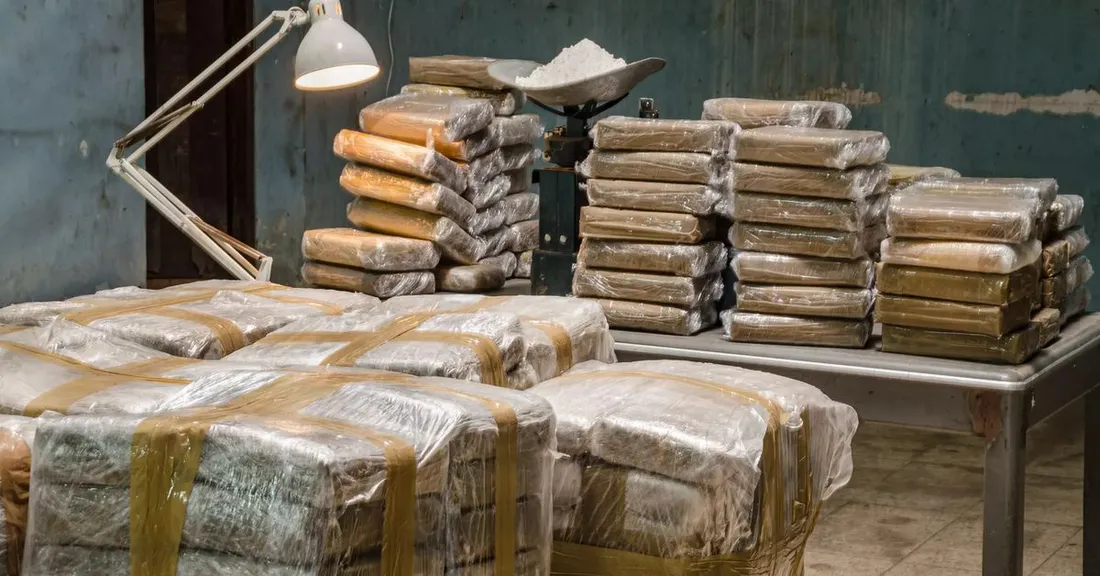 Isolement renforcé en prison : Gérald Darmanin cible les 100 plus grands narcotrafiquants