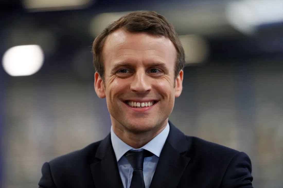 Emmanuel Macron dénonce une décision brutale