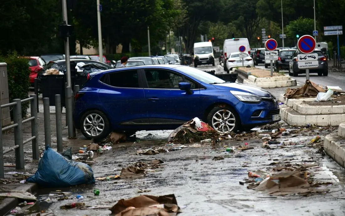 [ ECOLOGIE ]: A Marseille, le nettoyage s'est terminé au cours de la nuit dans les zones sinistrées 