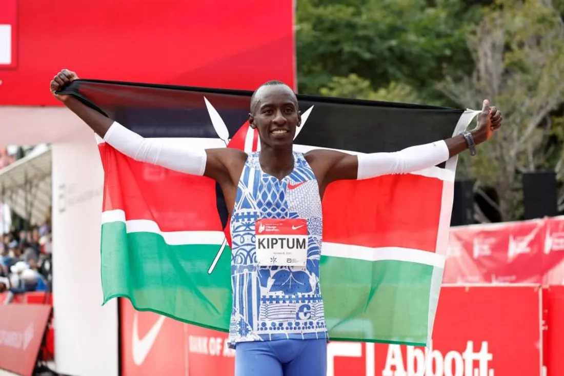 [ SPORT - MARATHON ] Marathon de Chicago: Record du monde pulvérisé par le kénian Kelvin Kiptum