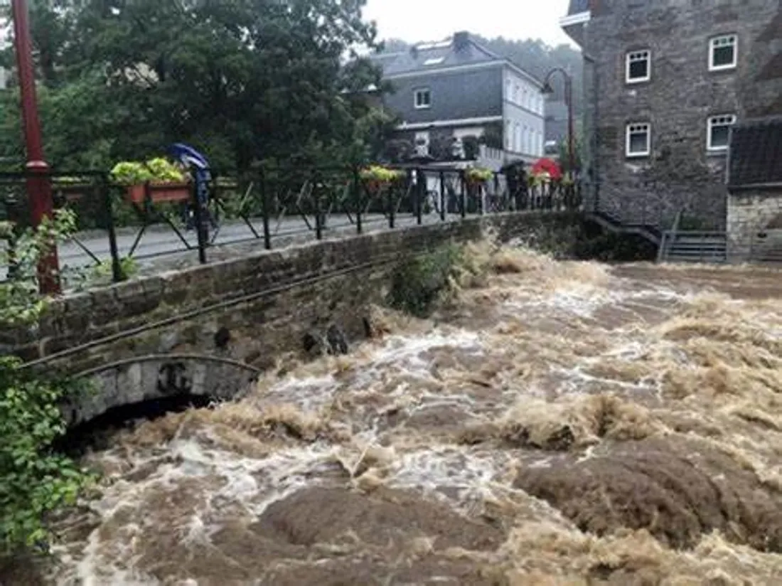 [ Société ] Dépression Kirk : La France en Alerte avec des Inondations Historiques