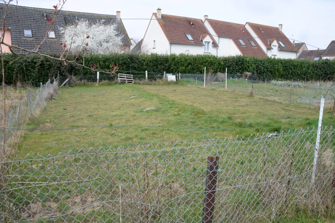 jardins familiaux chateaudun terrain vide