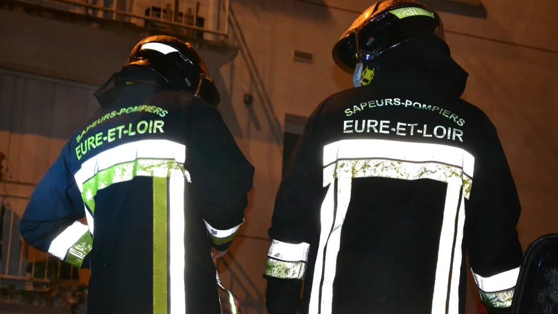 pompiers nuit dos deux personnes