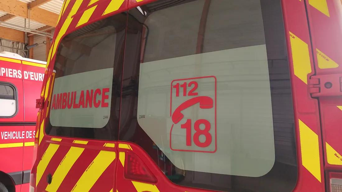 ambulance pompiers portes arrières