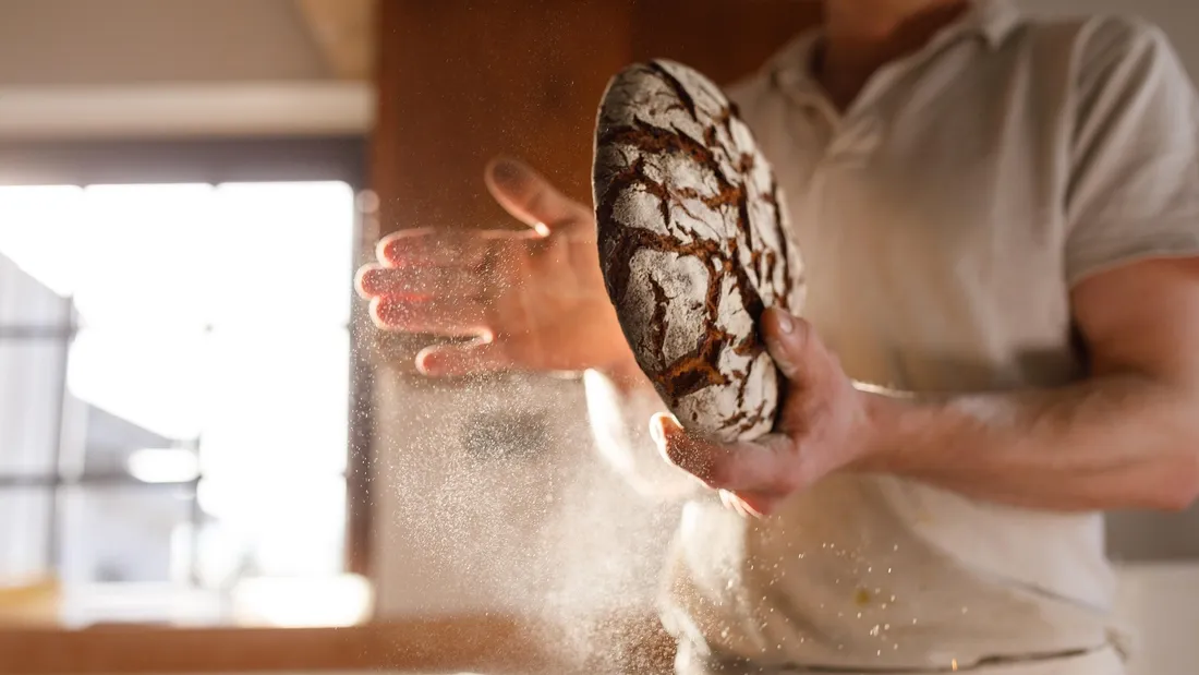 boulanger pain farine illustration