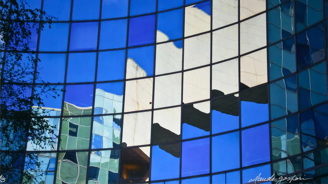 CHARTRES - Chemin des Arts : Claude Gaspari, Reflet et Vitrail (Photographie)