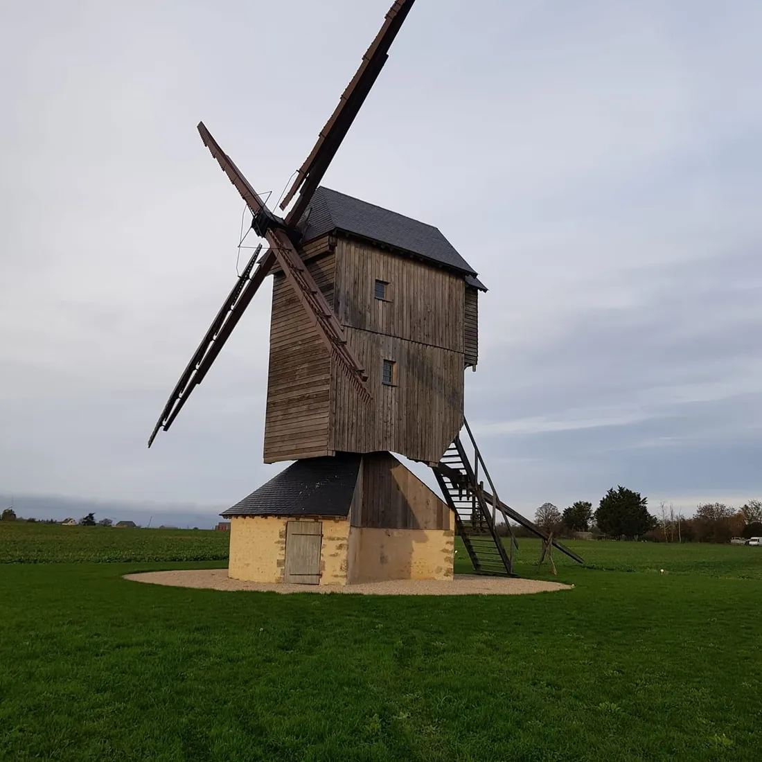 COINCES (45) - moulin de Lignerolles
