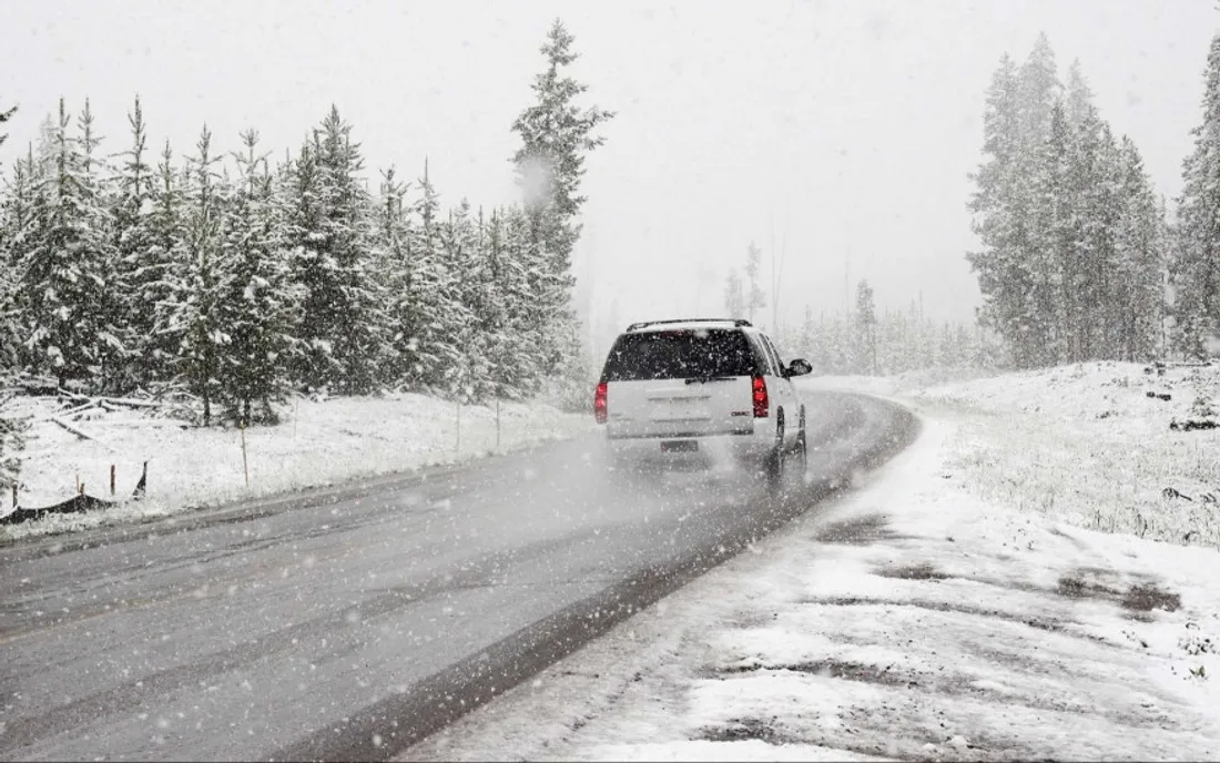 Neige, verglas : 54 départements en vigilance orange