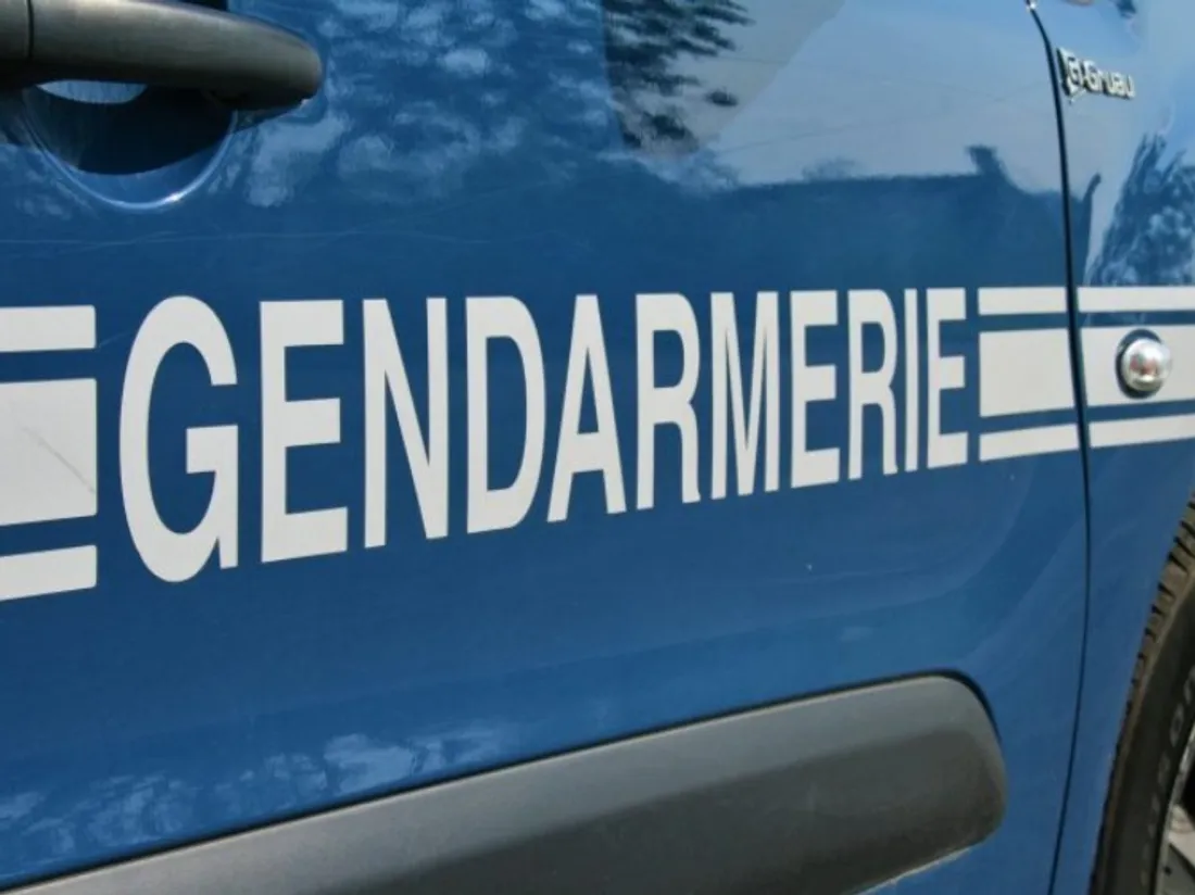 Véhicule gendarmerie 