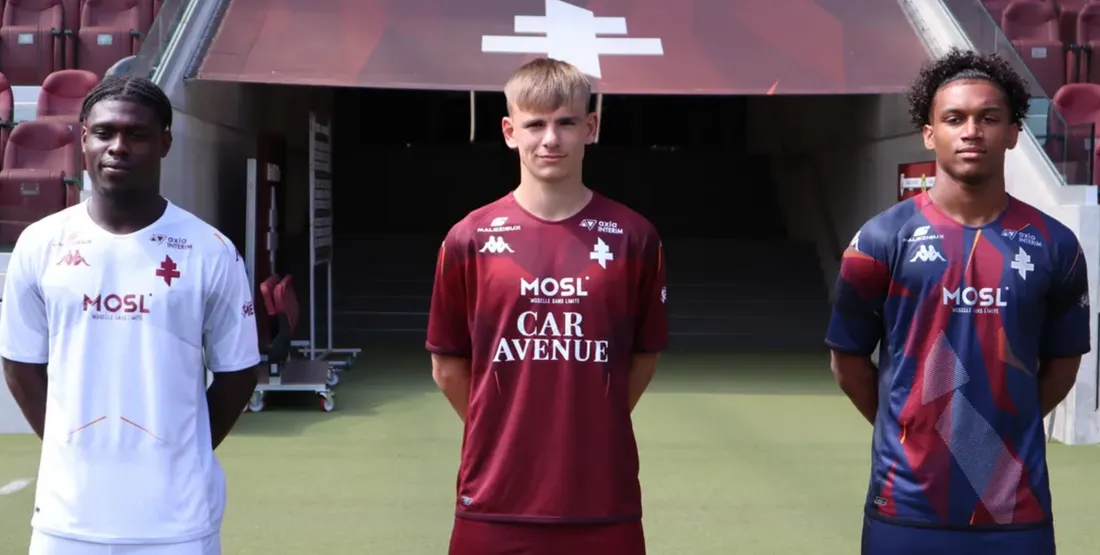 Les trois nouveaux maillots pour la saison 2022-2023