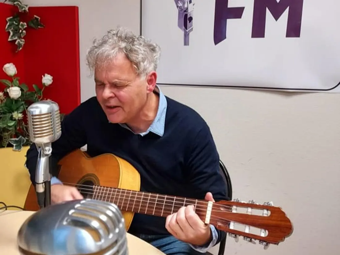 Mark Fendor au micro de Sylvie