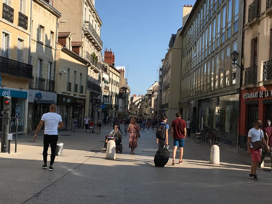Le collectif « piétons dans la métropole dijonnaise » organise une marche « plaisir en ville »