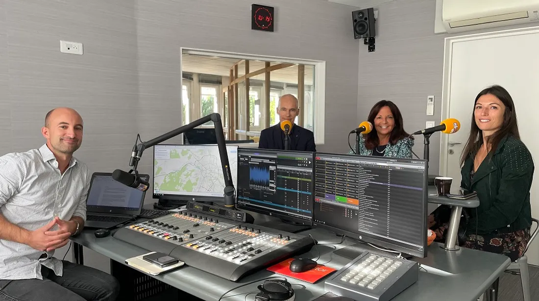 Bertrand Jouffrault, Christine Frequelin et Charline Laik étaient lundi dans le studio de K6FM 
