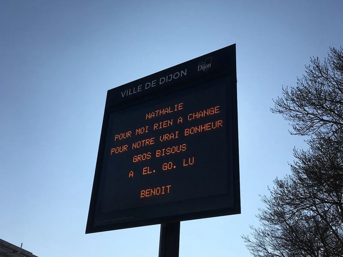 Votre message pourra être affiché le 14 février sur l'un des panneaux électroniques d’information