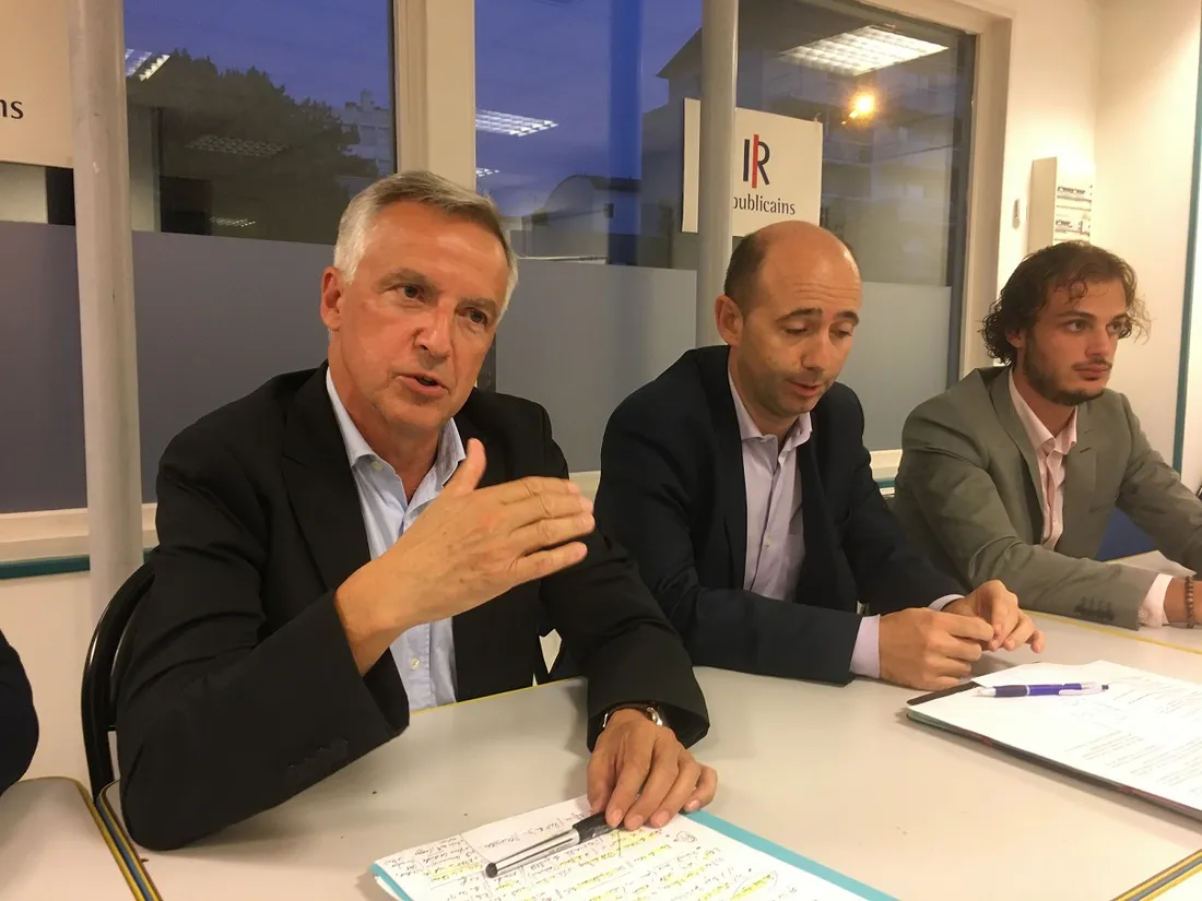 François-Xavier Dugourd, Guillaume Ruet et Charle Bourgadel, cadres du parti LR en Côte d'Or