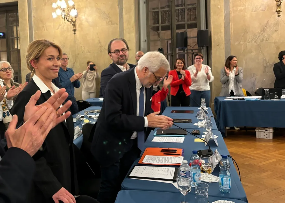 Nathalie Koenders a été longuement applaudie ce lundi soir par une large partie de l'assemblée 