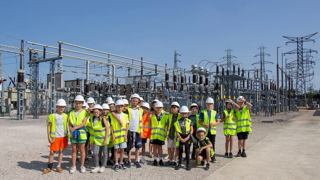 Les "écoloustics" ont visité le poste électrique d’interconnexion de Champs-Régnaud, à Dijon 